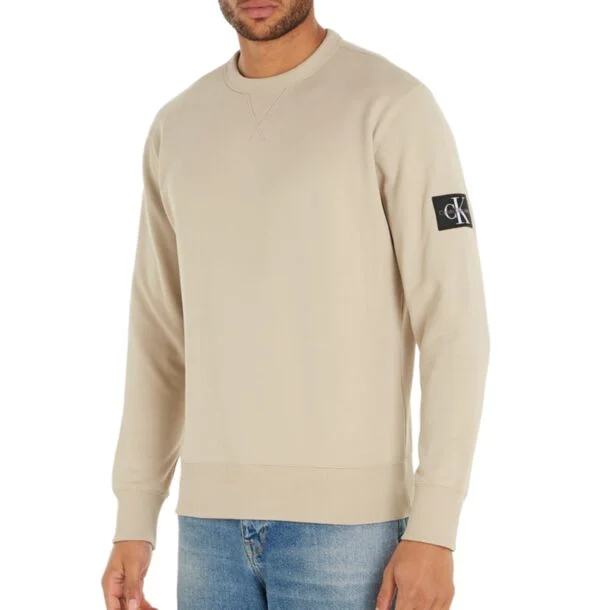 Cotton Badge Sweatshirt in Plaza Taupe