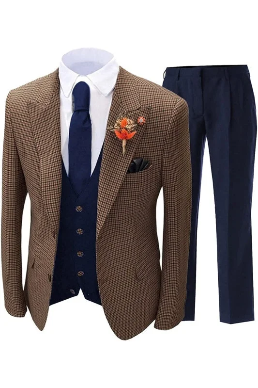 Brown Plaid Peaked Lapel Three Pieces Business Suits Formal Wedding Party Groom Blazer Vest Pants