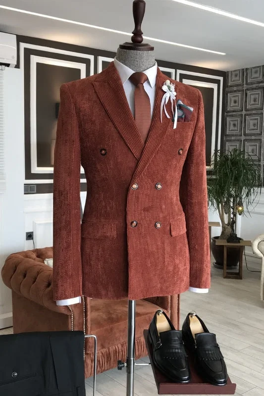 Burgundy Peaked Lapel Double Breasted Prom Suits Two Pieces Wedding Suits for Men