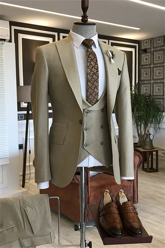 Khaki Peaked Lapel Three Pieces Prom Suits Formal Business Suits