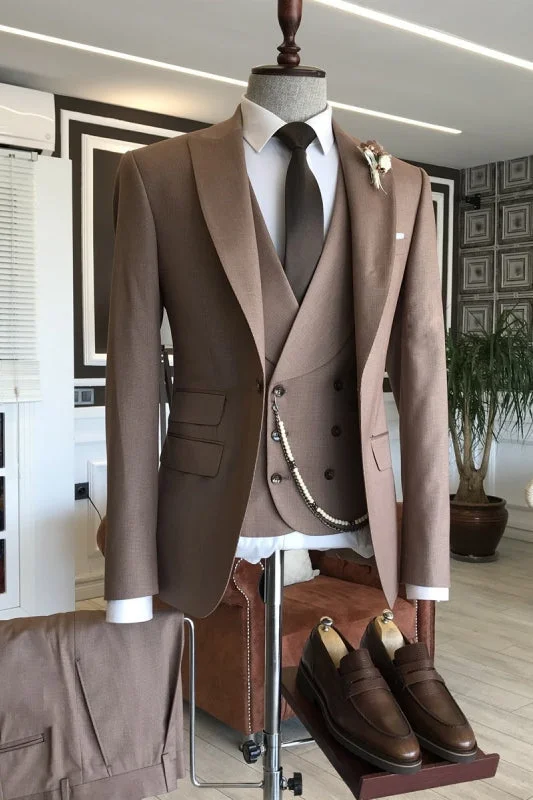 Light Brown Peaked Lapel Three Pieces Business Suits Slim Fit Wedding Groom Suits