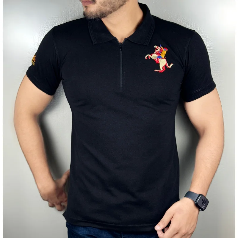 POLO SHIRTS ARE ALSO VERSATILE LAYERING WITH HIGH-QUALITY FABRIC